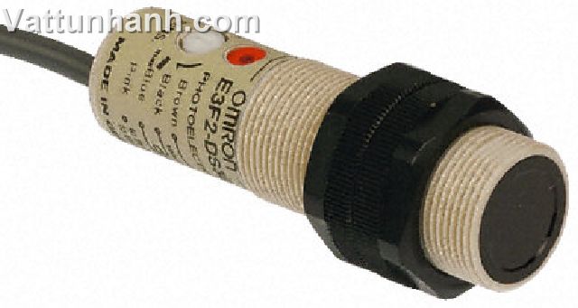 M18, PNP DIFFUSE TYPE SENSOR